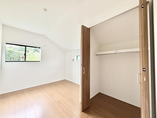 ■落ち着いた色合いのお部屋で穏やかな時間を楽しめます