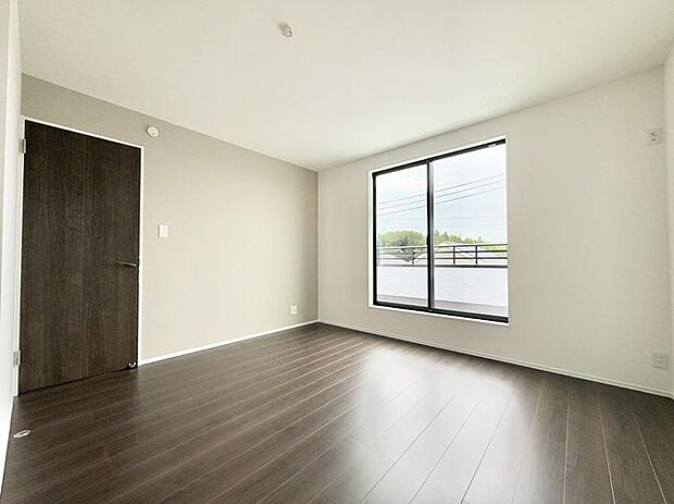 ■窓の配置や通気性の良い設計で部屋の空気がこもらず、常に新鮮な空気が流れます