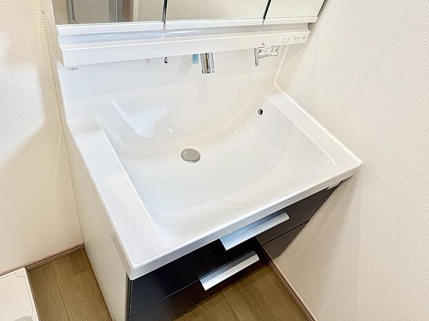 ■手洗いや顔を洗う時も快適に使える便利なシャワー