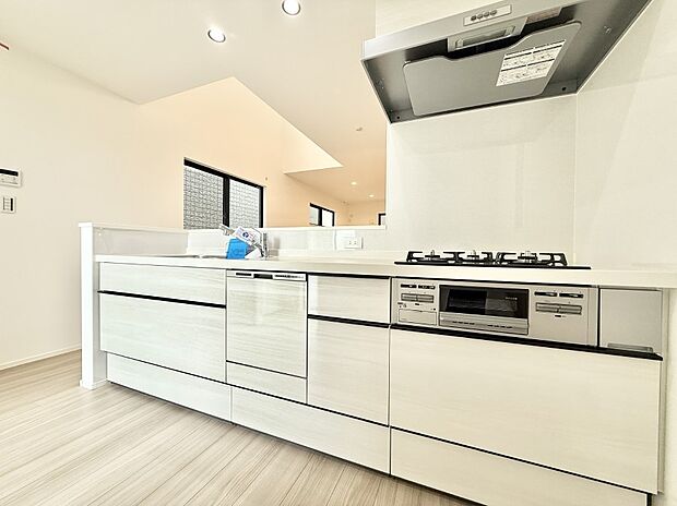 ■シンプルで美しく心地よい時間を生むキッチン空間