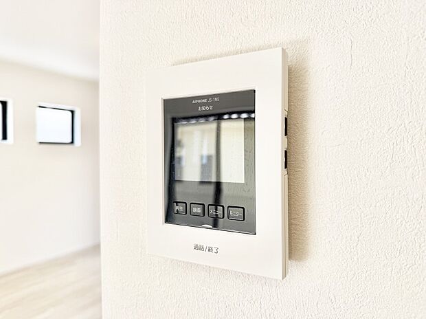 ■画面でしっかり確認でき防犯対策に最適