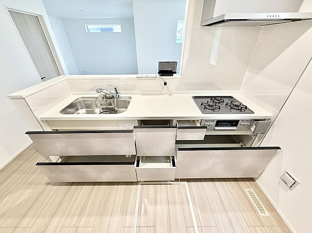 ■美味しい時間が生まれる、笑顔あふれるキッチン