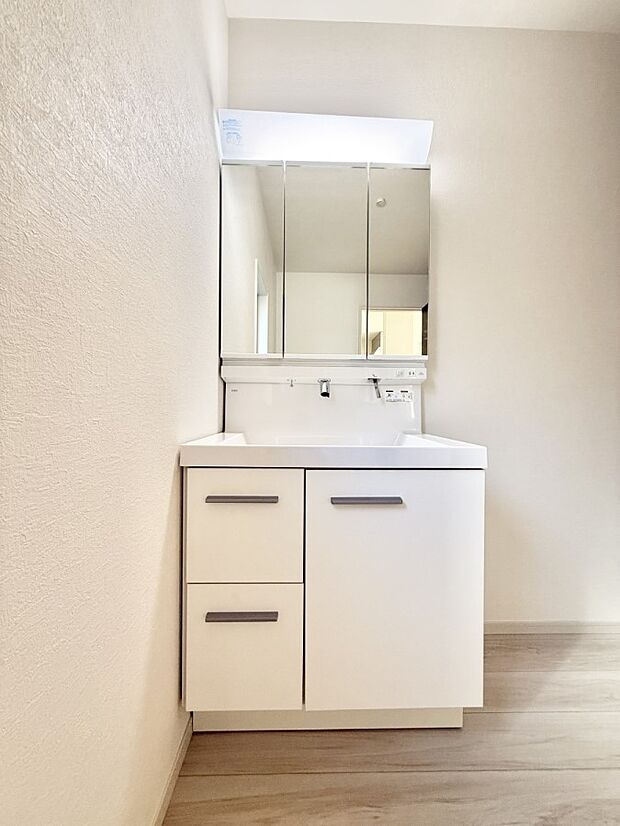 ■朝の準備がスムーズにできる広さです