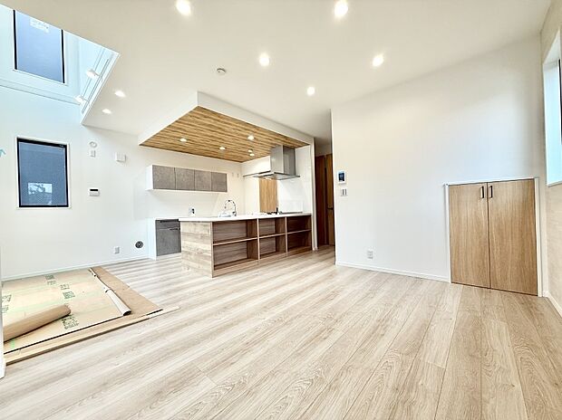 ■心落ち着く場所、ゆったり過ごせるリビング