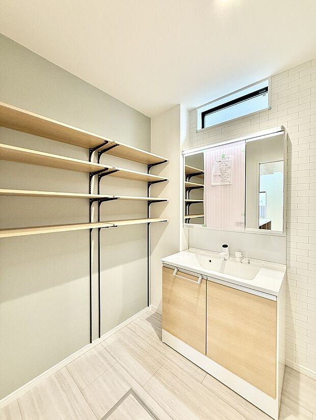 ■朝の準備がスムーズにできる広さです