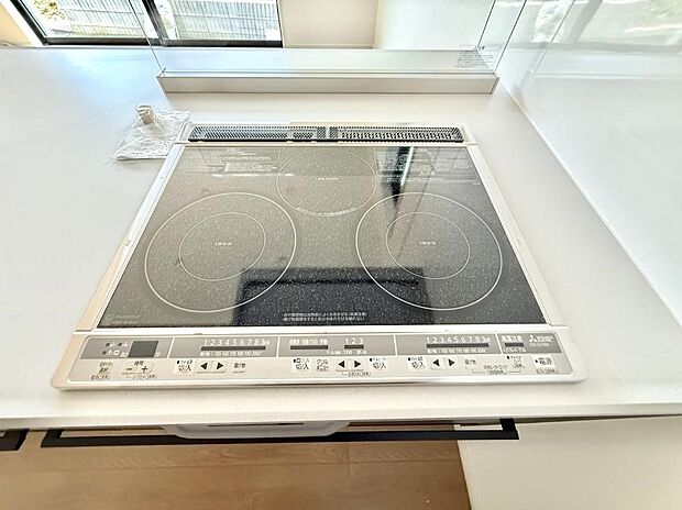 ■IHクッキングヒータはキッチン周りがアツくならずお手入れ楽ちん