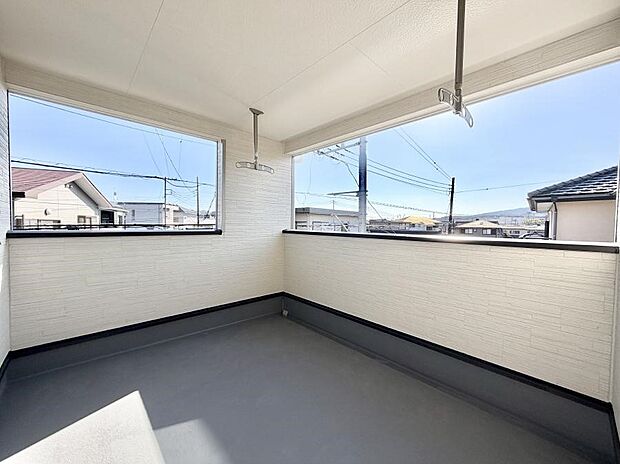 ■ 季節の移ろいを感じられる開放的な空間です