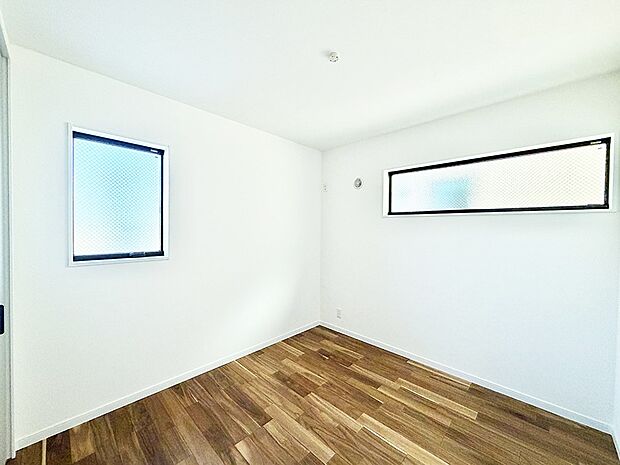 ■落ち着いた雰囲気のお部屋で心が安らぐ空間