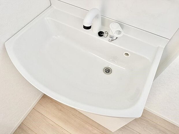 ■手洗いや顔を洗う時も快適に使える便利なシャワー