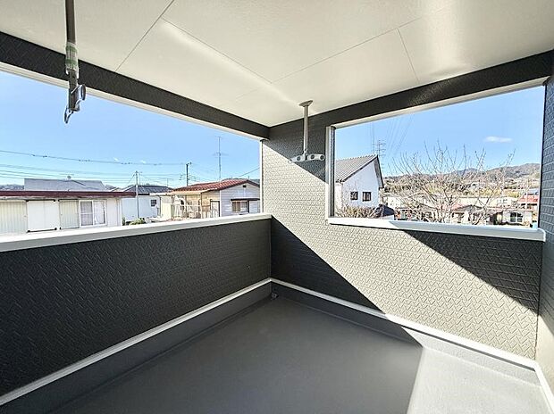 ■ 季節の移ろいを感じられる開放的な空間です