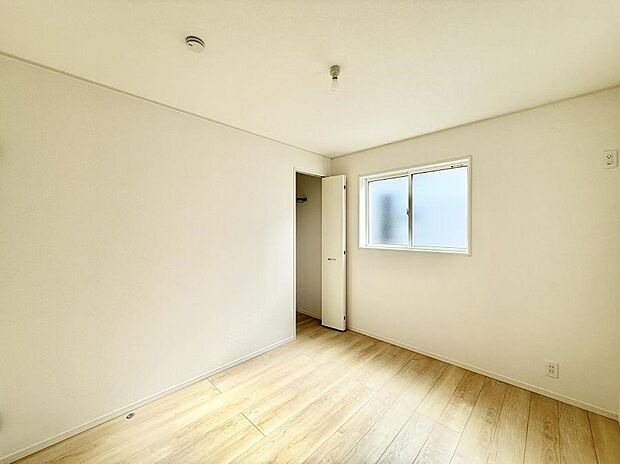 ■窓の配置や通気性の良い設計で部屋の空気がこもらず、常に新鮮な空気が流れます