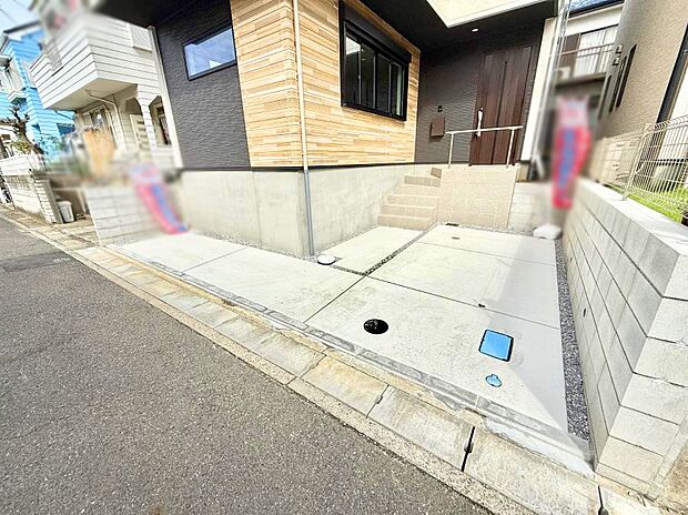 ■自宅にある駐車スペースなので安心ですね