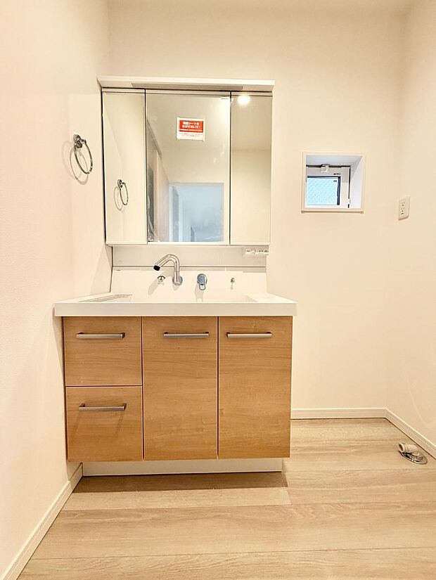 ■朝の準備がスムーズにできる広さです