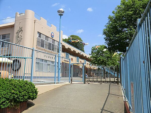 幼稚園・保育園 450m 柿生保育園