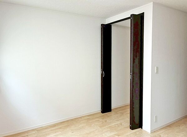 ■落ち着いた色合いのお部屋で穏やかな時間を楽しめます