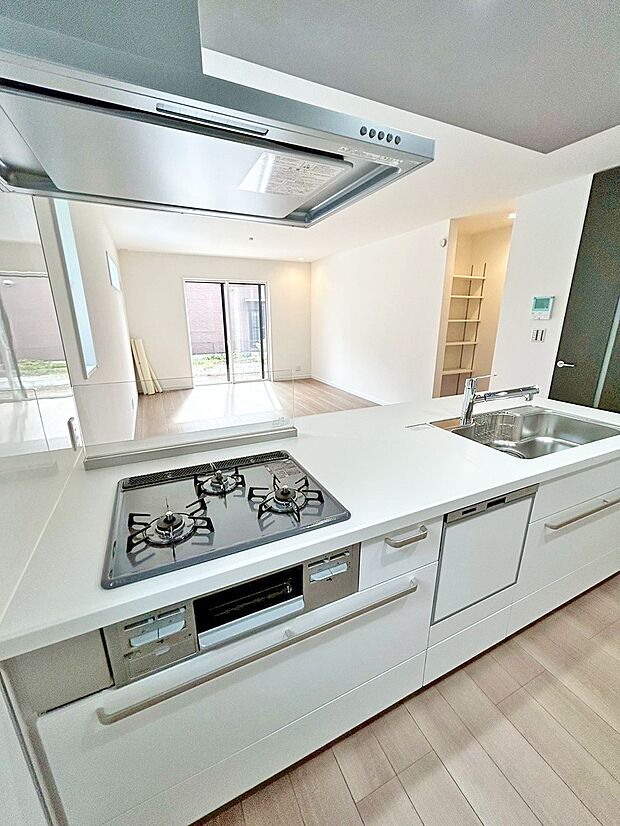 ■シンプルで機能的、毎日使いやすいキッチン