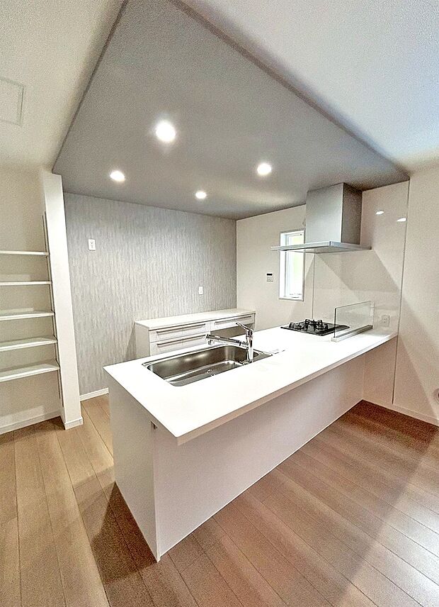 ■家族の絆を深める、温もりのあるキッチン