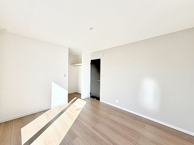 ■落ち着いた色合いのお部屋で穏やかな時間を楽しめます