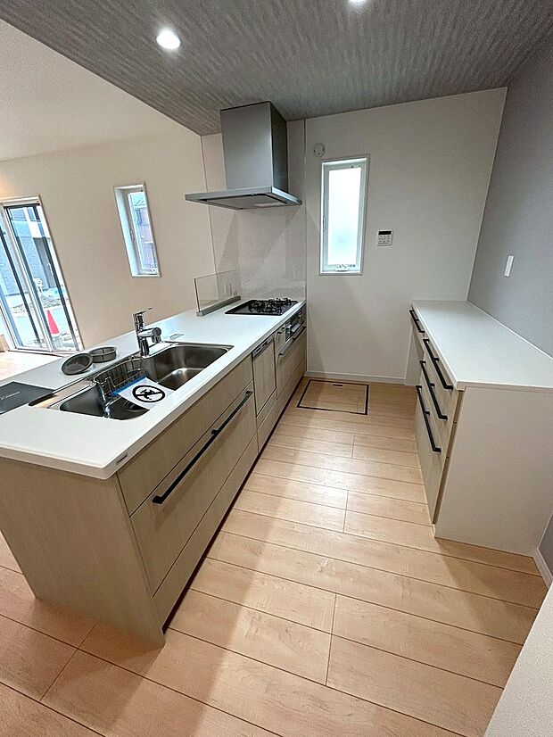 ■家族の絆を深める、温もりのあるキッチン