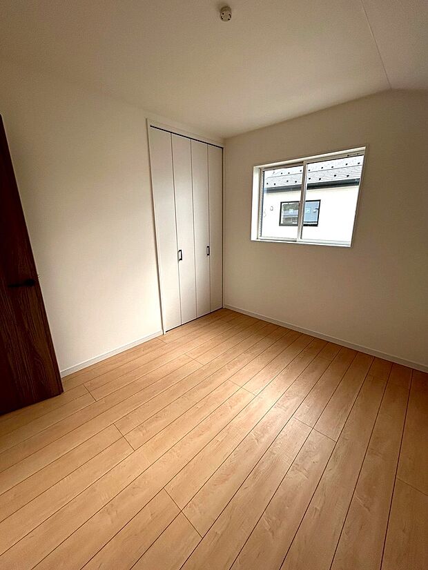 ■落ち着いた雰囲気のお部屋で心が安らぐ空間