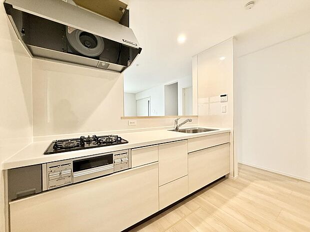 ■シンプルで機能的、毎日使いやすいキッチン