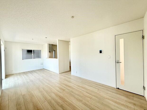 ■くつろぎと笑顔が集まる、心温まるリビング