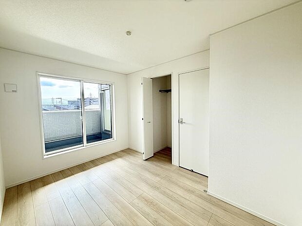 ■窓の配置や通気性の良い設計で部屋の空気がこもらず、常に新鮮な空気が流れます