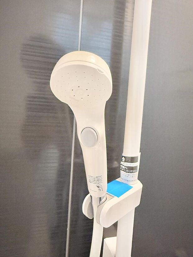 ■手元で簡単に止水できるため、水の無駄遣いを減らすことができます。