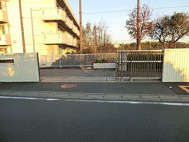 中学校 400m 横浜市立汲沢中学校