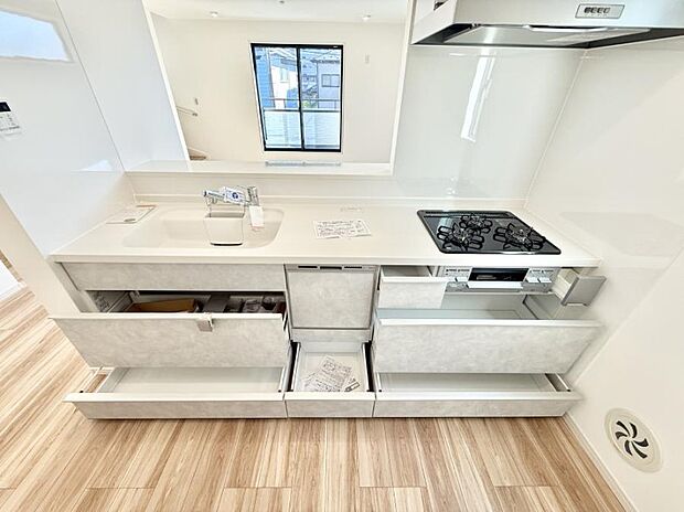 ■家族の絆を深める、温もりのあるキッチン