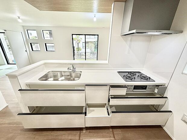 ■作る楽しみと食べる幸せを届けるキッチン