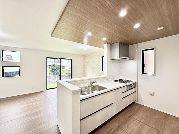 ■料理がもっと楽しくなる、快適なキッチン空間