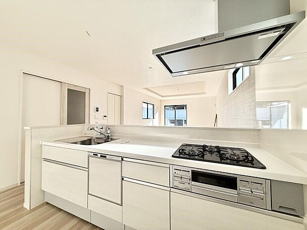 ■家族の絆を深める、温もりのあるキッチン