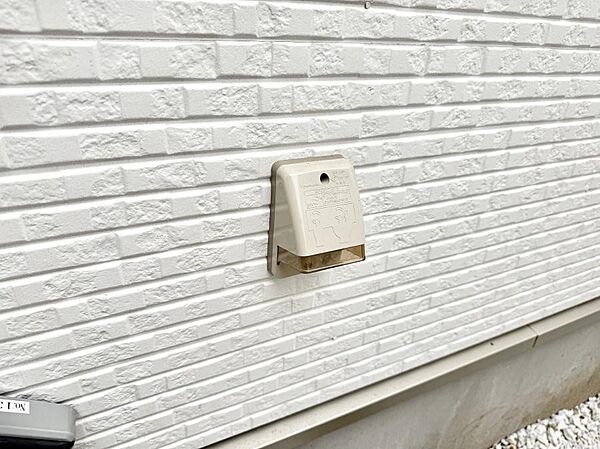 ■自宅で簡単に充電でき、エコなカーライフをサポート