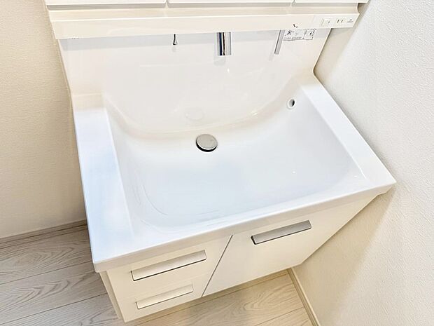 ■手洗いや顔を洗う時も快適に使える便利なシャワー