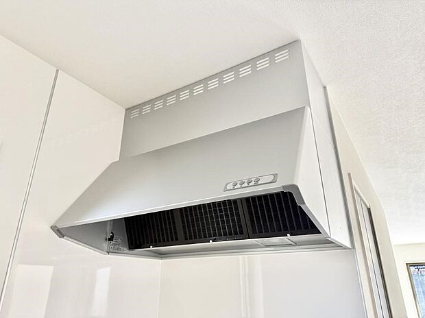 ■調理時の蒸気や匂いが換気扇に誘導され、効率的に排煙ができます。