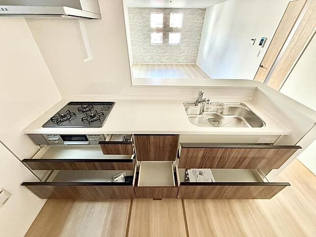 ■家族の絆を深める、温もりのあるキッチン