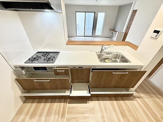 ■家族の絆を深める、温もりのあるキッチン