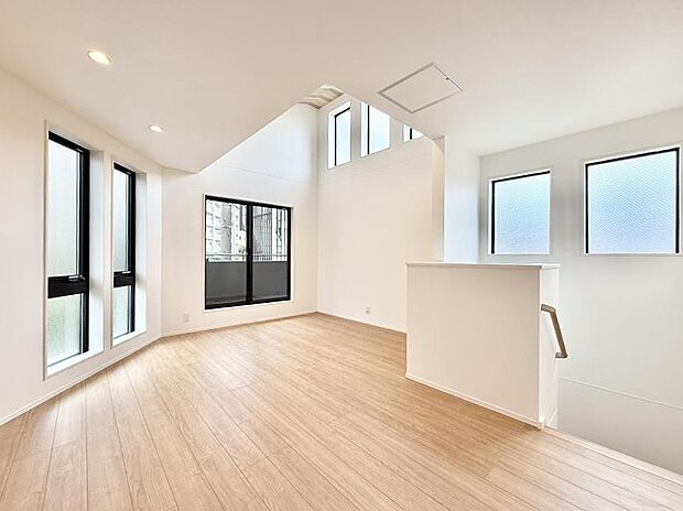 ■くつろぎと笑顔が集まる、心温まるリビング