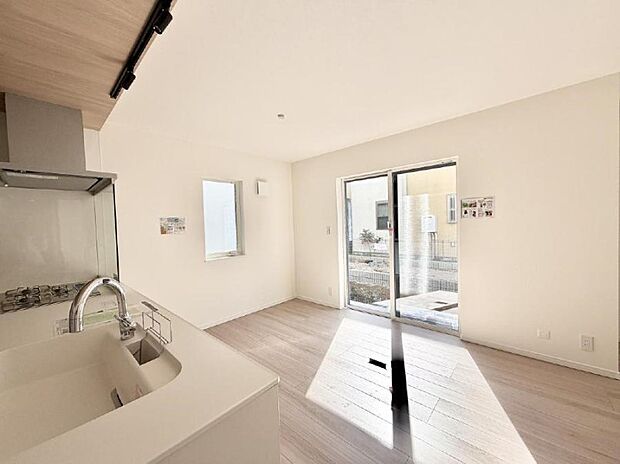 ■窓の配置や通気性の良い設計で部屋の空気がこもらず、常に新鮮な空気が流れます