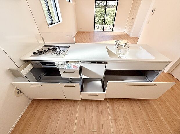 ■家族の絆を深める、温もりのあるキッチン