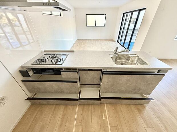 ■料理がもっと楽しくなる、快適なキッチン空間