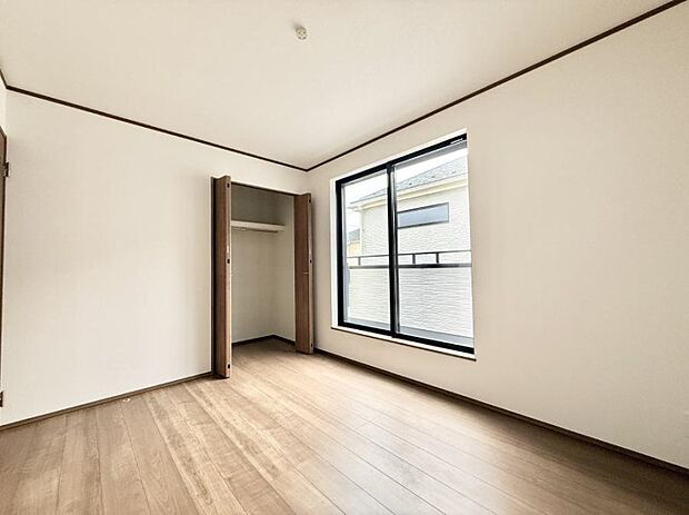 ■窓の配置や通気性の良い設計で部屋の空気がこもらず、常に新鮮な空気が流れます