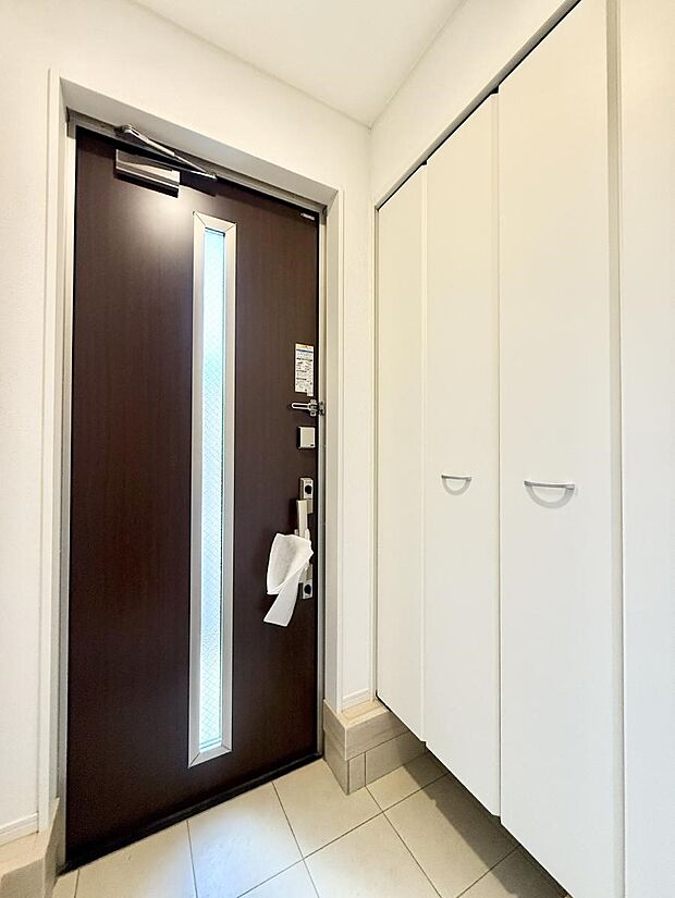 ■ 毎日を気持ちよく迎える、明るく温もりのある玄関