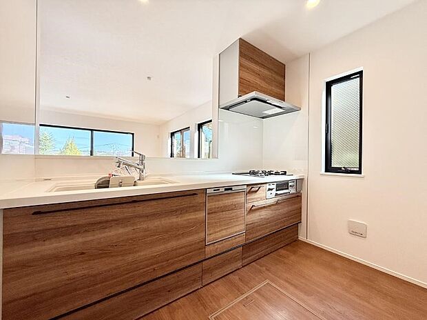 ■シンプルで機能的、毎日使いやすいキッチン