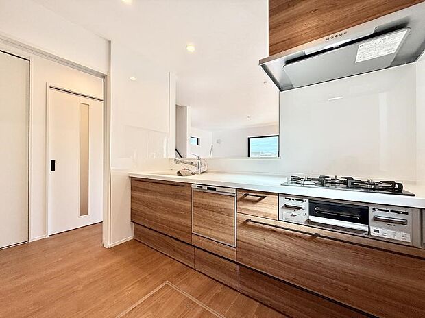 ■家族の絆を深める、温もりのあるキッチン