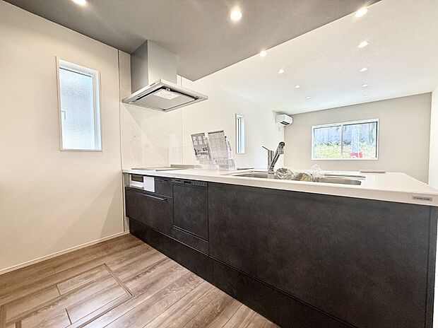 ■家族の絆を深める、温もりのあるキッチン