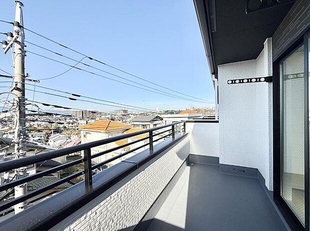 ■ 季節の移ろいを感じられる開放的な空間です