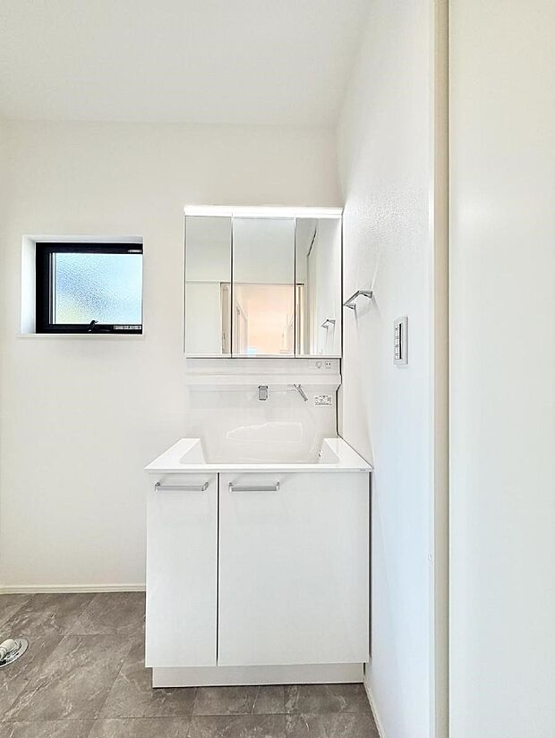 ■朝の準備がスムーズにできる広さです