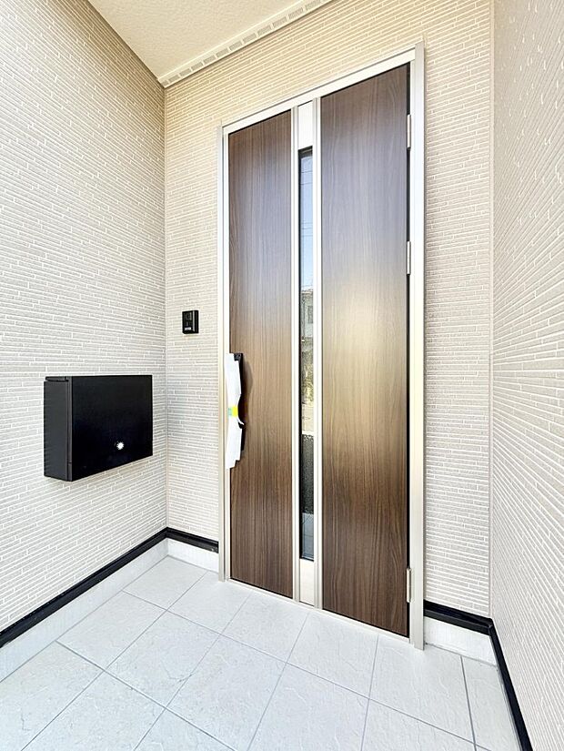 ■ 心地よい暮らしへとつながる、温かい玄関